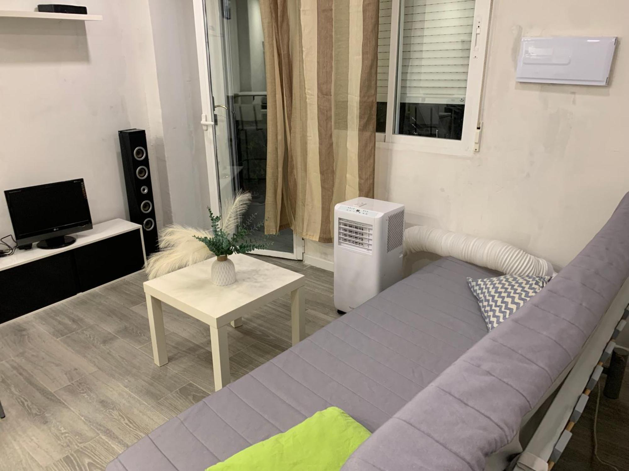 Apartamento Con Piscina Chiloeches Bagian luar foto