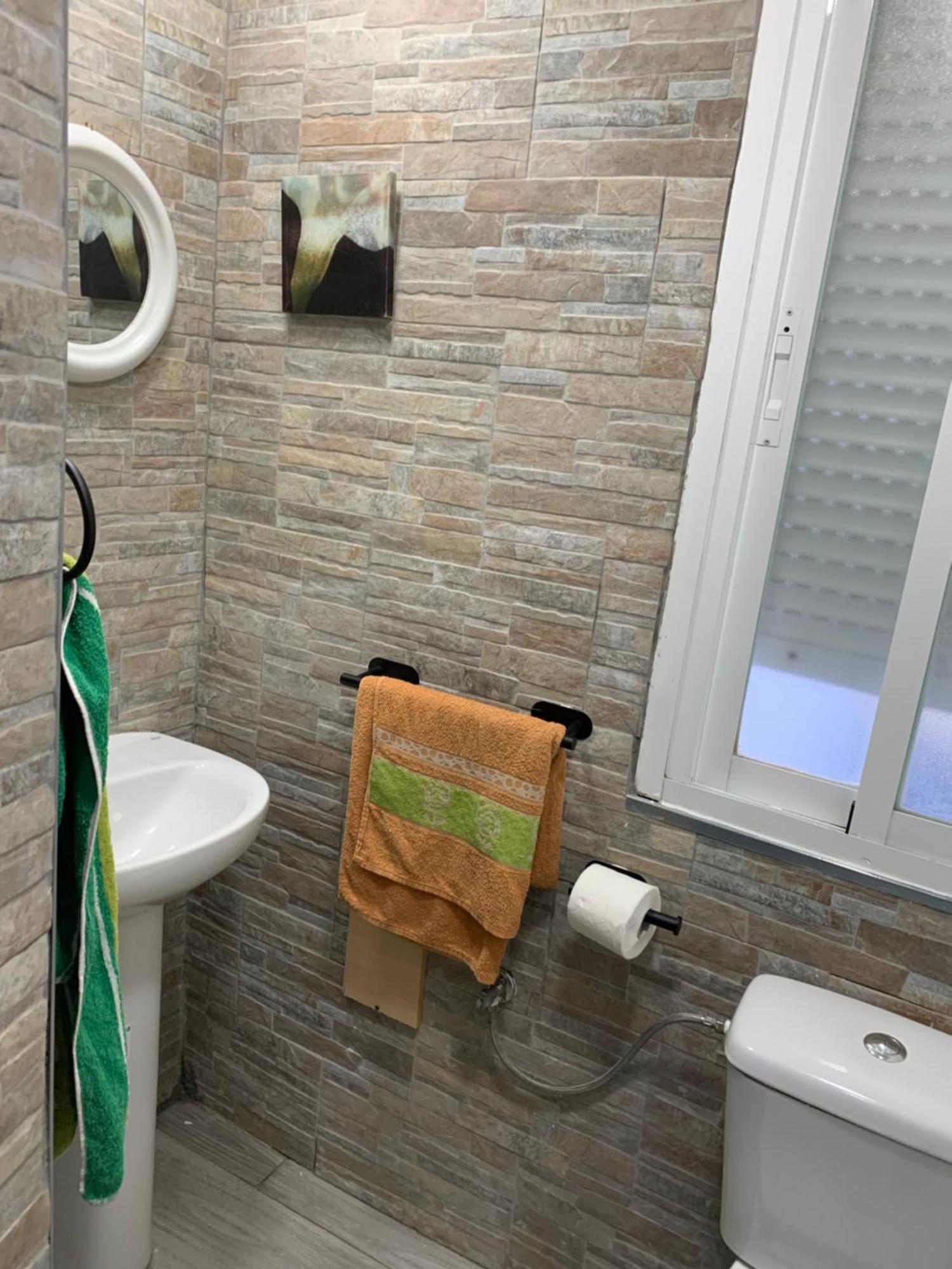 Apartamento Con Piscina Chiloeches Bagian luar foto